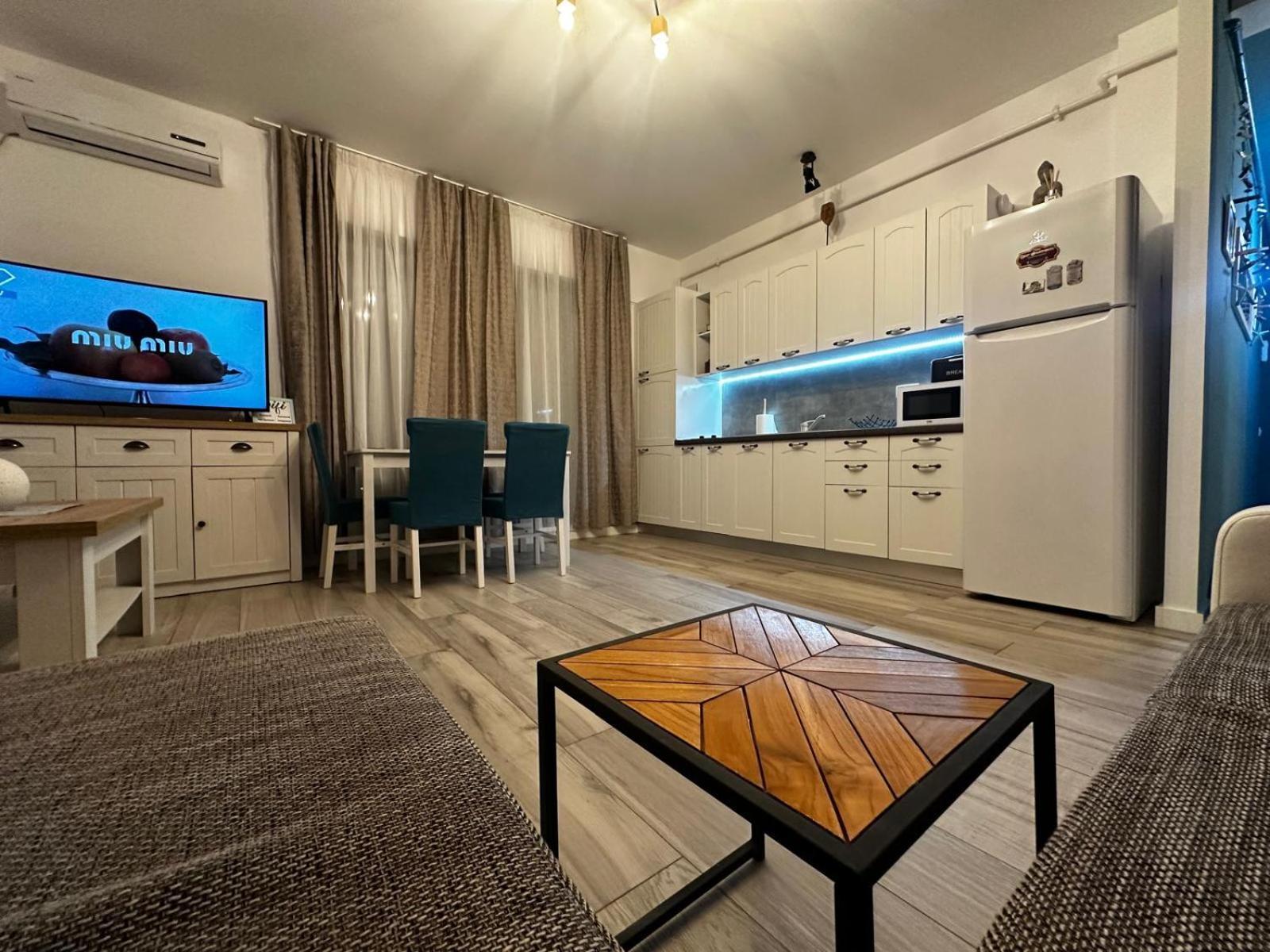 Best Apartment Mamaia Nord Năvodari Eksteriør billede